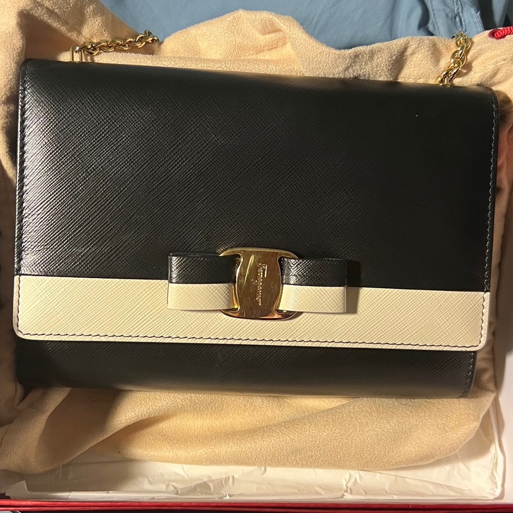 Salvatore Ferragamo bag used